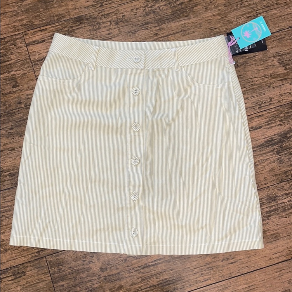 Brand new Forever21 Skirt!